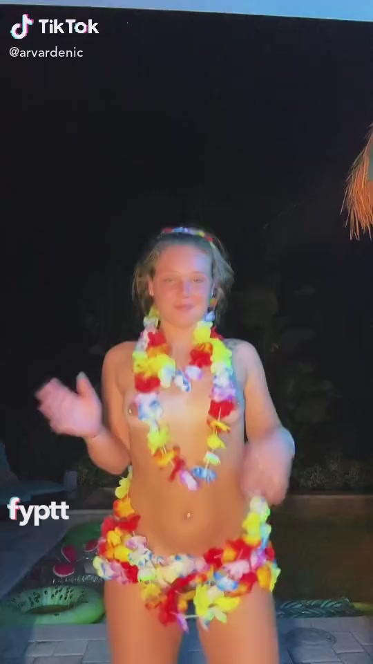 Hawaiian TikTok Thot Dancing While Wearing Only A Lei And Being Topless